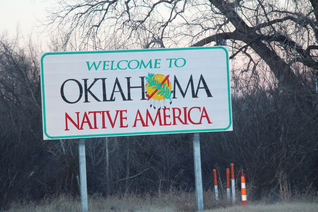 Welcome to Oklahoma sign